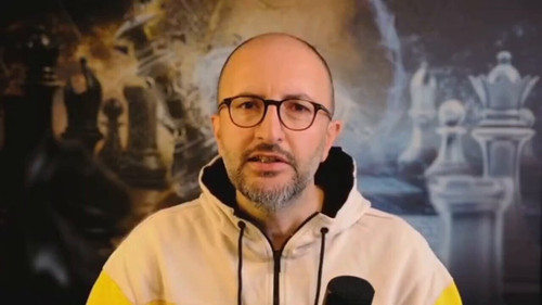 Yiw0 0n GW4qq9dz.jpg