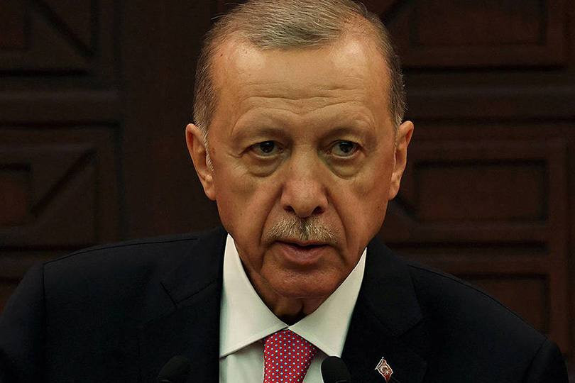 قال أردوغان لوكالة رويترز: أؤيد رؤية ترمب للسلام العالمي، وهناك إرادة مشتركة لوقف سفك الدماء، وقد توصلت معه إلى تفاهم حول كيفية الوصول إلى وقف إطلاق ا...