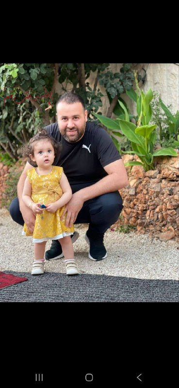 مصادر عائلية: الأسير المصاب عبدالرحمن جمال الزير من مخيم قلنديا تعرض لاعتداء وحشي، حيث طُرح أرضاً وأُجبر على وضع يديه فوق رأسه. جرى إطلاق النار عليه م...