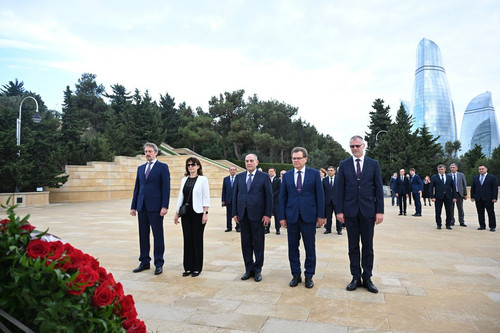 G1rXWA W0AAxrat?format=jpg.jpg