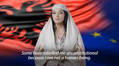 qpDUiaBg77zCLFX .jpg