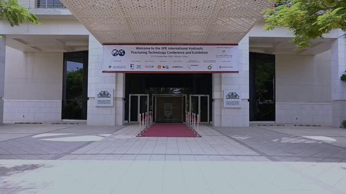 Aq PRgToEWUZvGnd.jpg