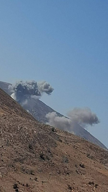 طيران الاحتلال يشن غارتين على منطقة الشعرة في محافظة بعلبك شرقي لبنان....