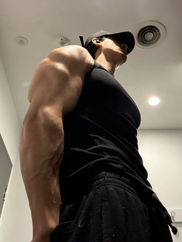 brownboyfitt 1754864937 3696397467991918690 70237079834.jpg