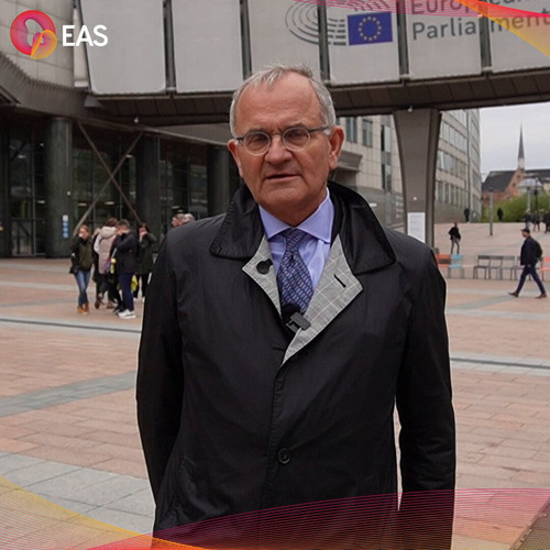 AeLBe6XzuiI hxef.jpg