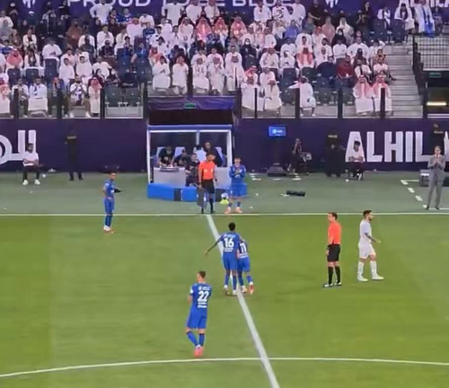 I6To9z2MULm wye8.jpg