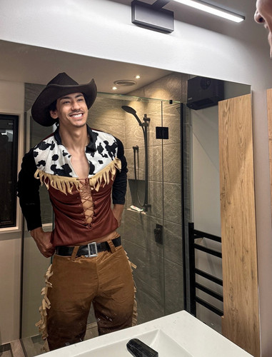 brownboyfitt 1752013868 3672480966368889377 70237079834.jpg