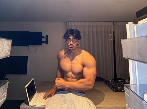 brownboyfitt 1756341664 3708785147912589034 70237079834.jpg