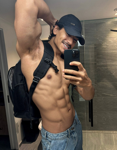 brownboyfitt 1755736528 3703708902245583019 70237079834.jpg