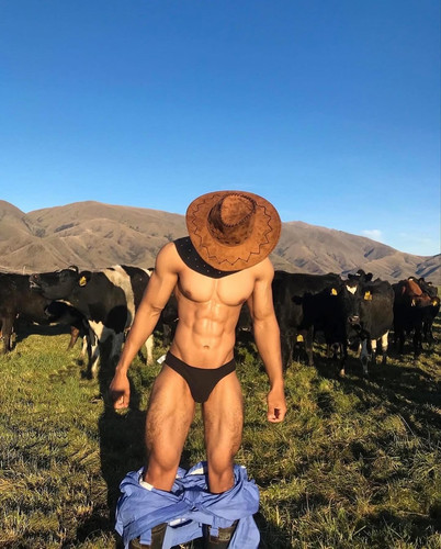 brownboyfitt 1752361680 3675398625616070050 70237079834.jpg