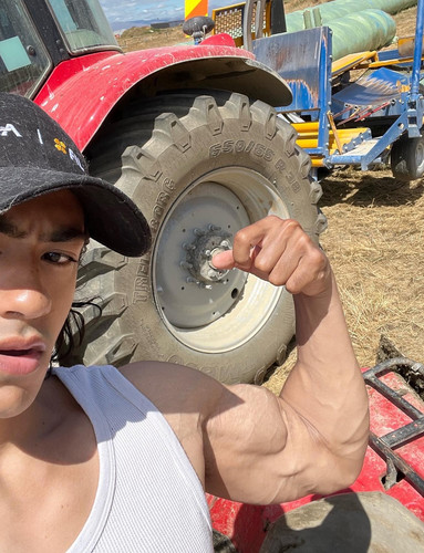 brownboyfitt 1757117026 3715289361056740346 70237079834.jpg