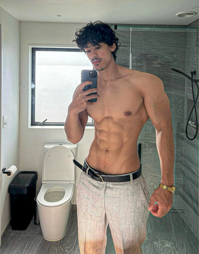 brownboyfitt 1756771632 3712391982158678162 70237079834.jpg
