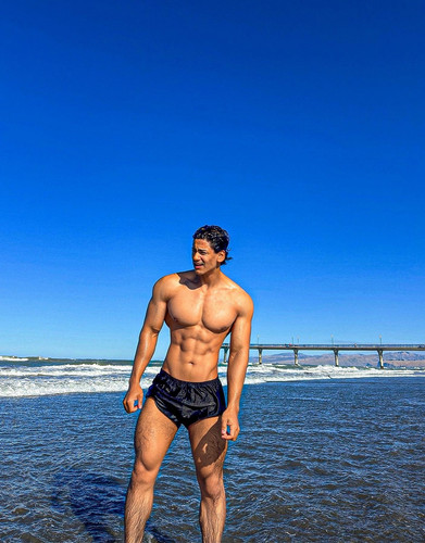 brownboyfitt 1758763216 3729098598156162948 70237079834.jpg