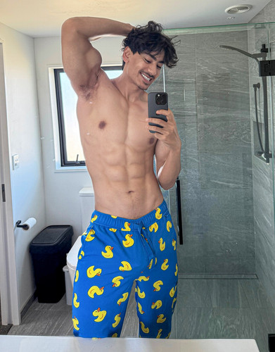 brownboyfitt 1753142175 3681945892799548723 70237079834.jpg