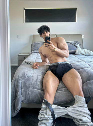 GgbZs6ybMAA EvT.jpg
