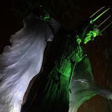 005 The Witchking and Frodo at Weathertop