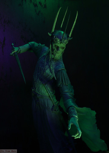 004 The Witchking and Frodo at Weathertop.jpg