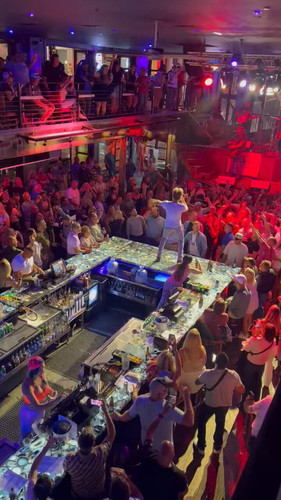 e3fE4r0XER 3ibw5.jpg