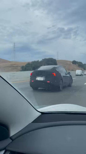 NAv8LrypjnVWCYr .jpg