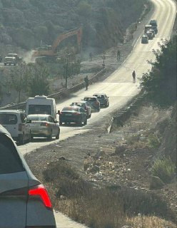 بدأ الاحتلال بشق طريق استيطاني يربط بين بلدتي بيتونيا وبيت عور في محافظة رام الله....