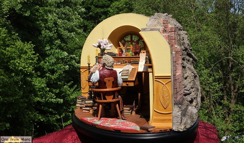 003 Bilbo Baggins in Bag End.jpg