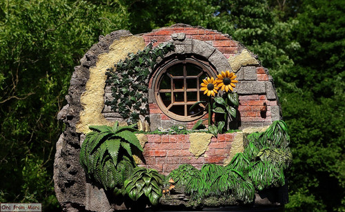 011 Bilbo Baggins in Bag End.jpg