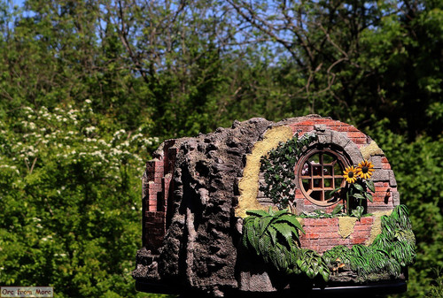 008 Bilbo Baggins in Bag End.jpg