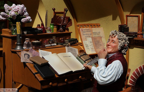 006 Bilbo Baggins in Bag End.jpg