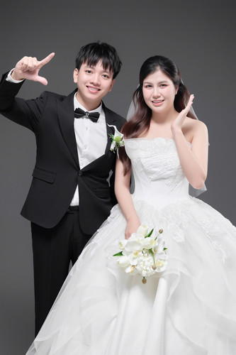 z7053362898193 2000ce2d355e0a85a08e601601c2887a.jpg