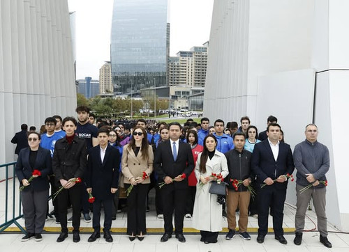 554570429 18077541302081631 5415155436883705386 n.jpg?stp=dst jpg s600x600 tt6& nc cat=109&ccb=1 7& .jpg