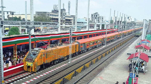 VHND2zv Mw6Zu qK.jpg