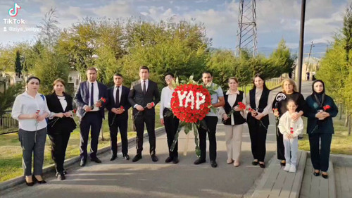 xt T05JkHLnlup2 .jpg