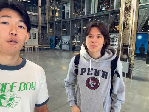 Bi4 qkeYm6GhTIik.jpg