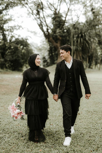 eclairee prewedding outdoor arum fatih 5.jpg