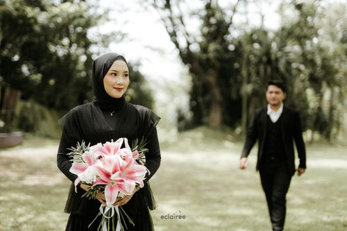eclairee prewedding outdoor arum fatih 1.jpg