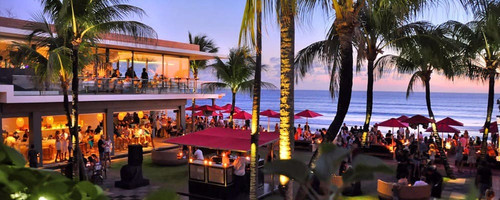 Halong Bay cruises Vietnam.jpg