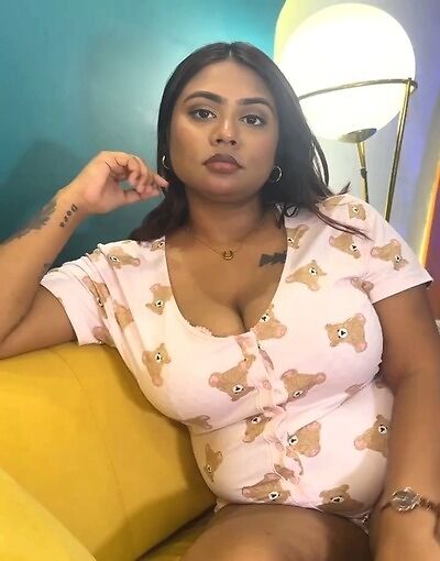 Oasi Das Model Uncle Roleplay App Content Video