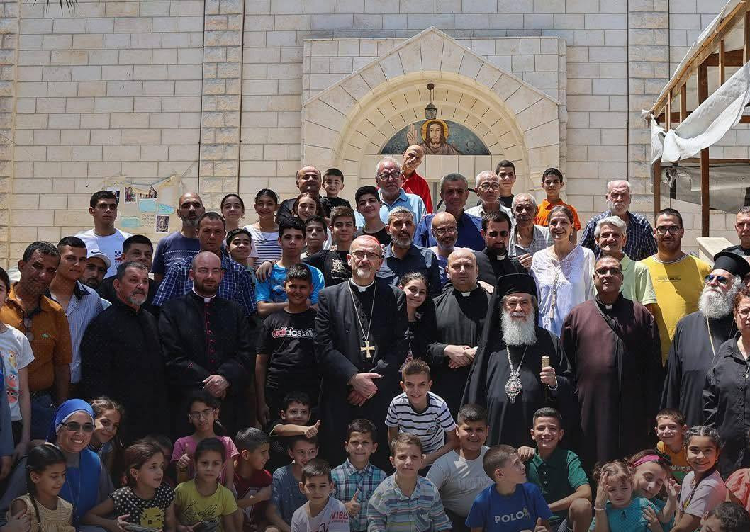 الكهنة والراهبات الكاثوليك والأرثوذكس يرفضون مغادرة مدينة غزة في حين تواصل إسرائيل فرض حصارها على المدينة استعدادًا لاحتلالها...