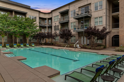 C243490 Roswell City Walk POOL 03.jpg