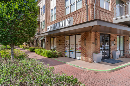 C243490 Roswell City Walk LEASING OFFICE 01.jpg