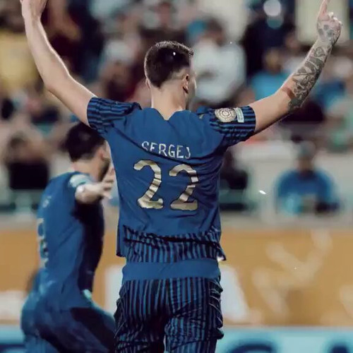 R6Tyg9tEq5m7 GeK.jpg