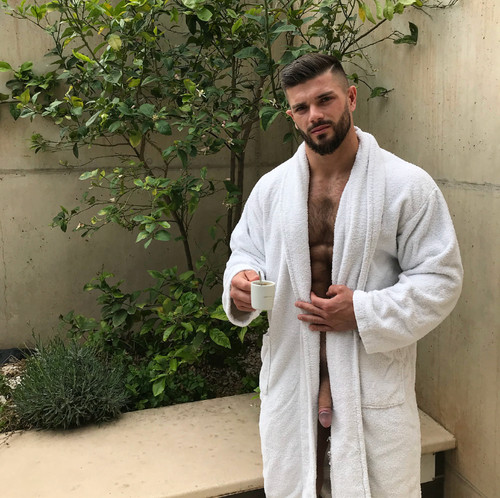 73314816 6B072CA7 F84A 40F9 9C10 E8AE146806A6.jpg