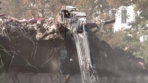 RBuCCCeXZiRk R6z.jpg