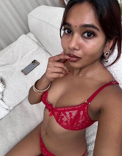Miaz Indian Petite Living Room App Content