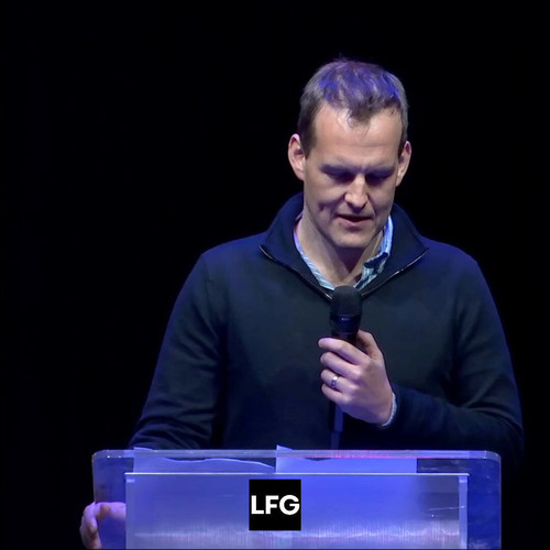 kEC kOm2pE3LF6Bl.jpg