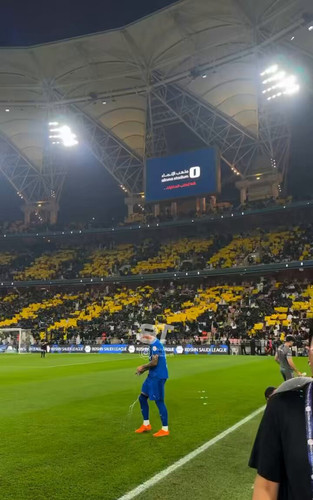 dn8FkJktm IpjH1k.jpg