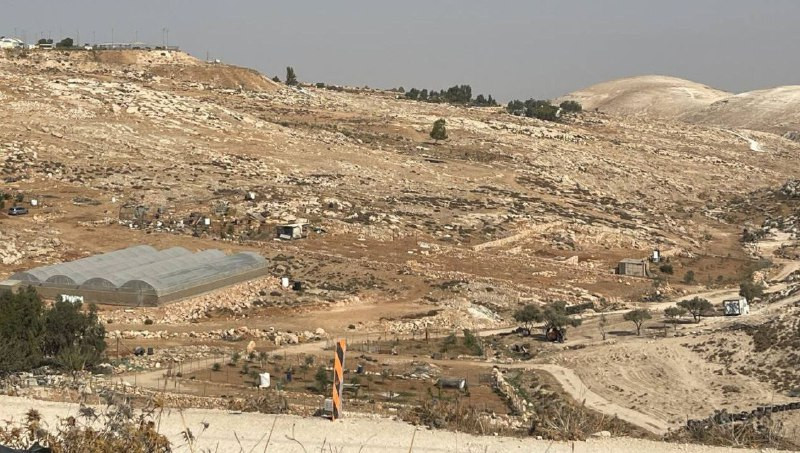الاحتلال يسلم نحو 30 إخطارا بالهدم لمنازل الفلسطينيين في تجمع السعيدي البدوي شرقي القدس المحتلة....