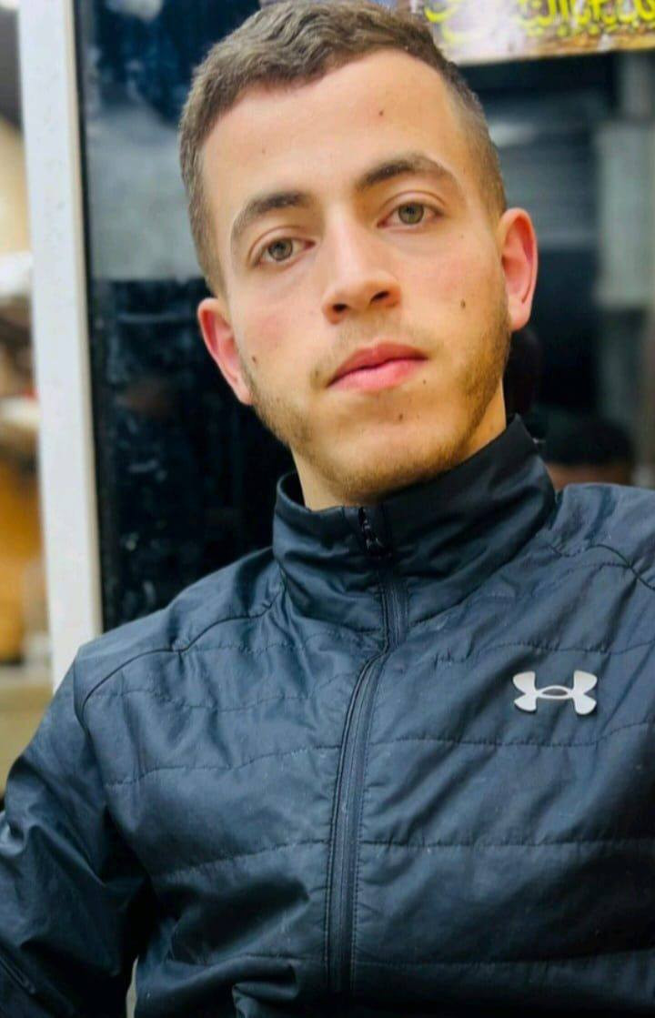 تأجلت جلسة محاكمته 27 مرة، وتمديد اعتقال الأسير المقدسي فادي أبو غربية من بلدة الرام شمال القدس المحتلة، المُعتقل في سجون الاحتلال منذ 23/3/2023، والم...