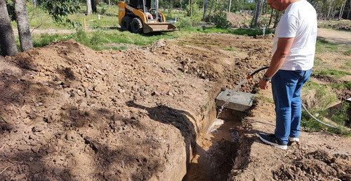 CASA 10 Aterro Instalações Enterradas com camada de areia.jpg