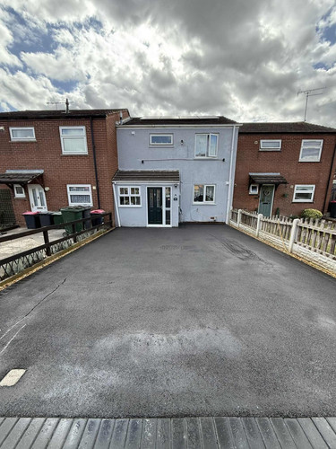 Tarmac Driveways Rotherham.jpg
